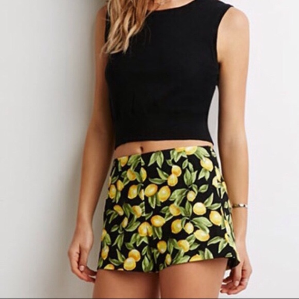 🦩 5 for $20 sale🦩 High Waist Lemon Shorts